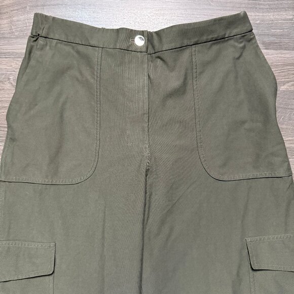 Lululemon Women's Light Utilitech Cargo Pocket High-Rise Pant - Army Green - Picture 5 of 11